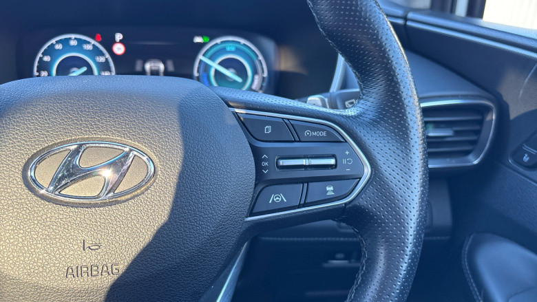 Hyundai SANTA FE 1.6 TGDi Plug-in Hybrid Ultimate 5dr 4WD Auto Estate